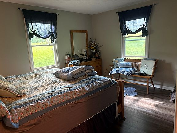 5th image of 480 Rocky Hollow Rd