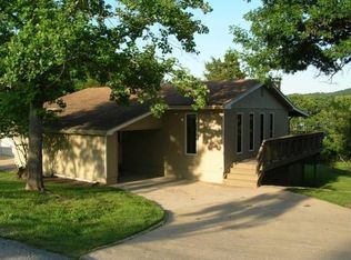 281 Ho Hum Trl, Hollister, MO 65672