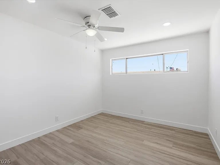 1300 Canosa Ave — Photo 6