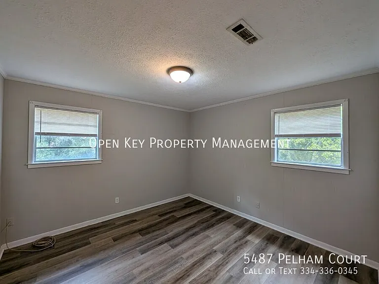 5487 Pelham Ct — Photo 15