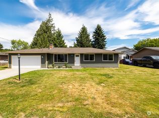 1727 Sunset Dr, Burlington, WA 98233