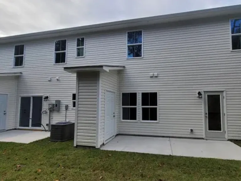 9008 Laurel Bay Ln — Photo 25