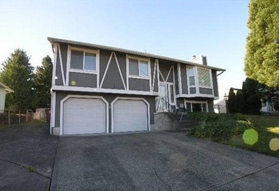 1st image of 3206 45th Ave NE