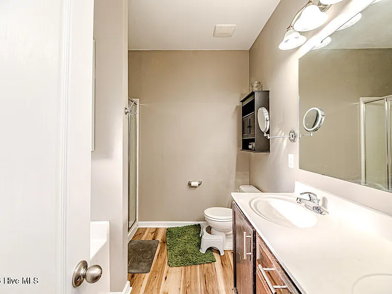 113 Sedgewood Ct — Photo 29