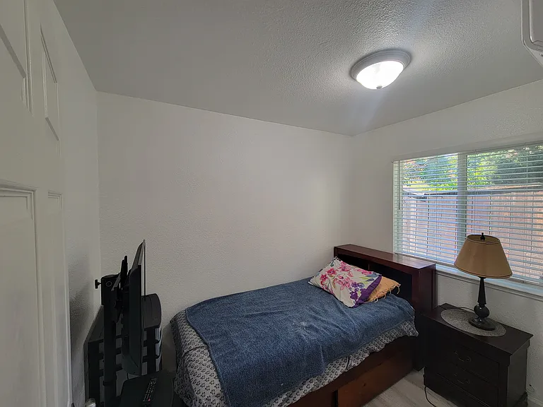 1649 Mellowood St #2 — Photo 7