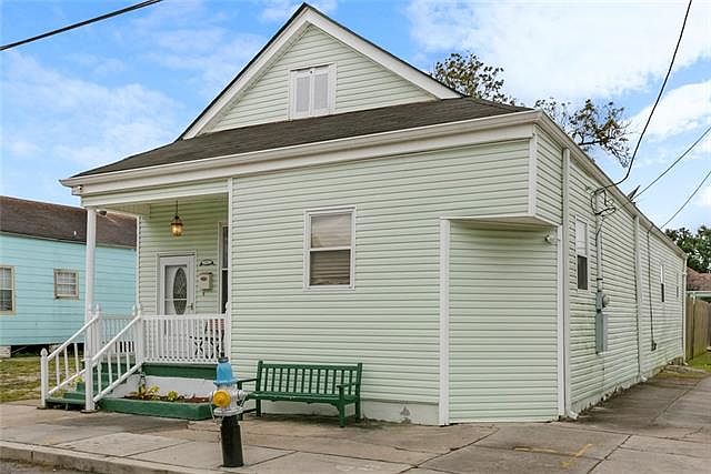 1st image of 503 S Hennessey St