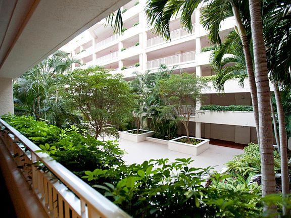 4th image of 3730 Cadbury Cir APT 824
