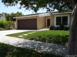 18156 Erwin St, Reseda, CA 91335