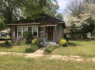 1036 W Oak Ave, Jonesboro, AR 72401