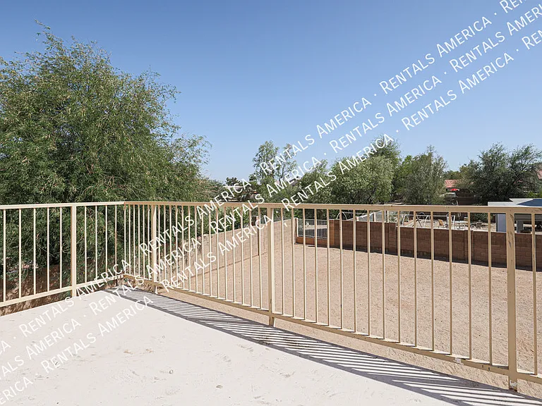 7441 W Fleetwood Ln — Photo 43