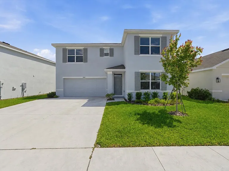 2868 Gardiner Ln — Photo 2