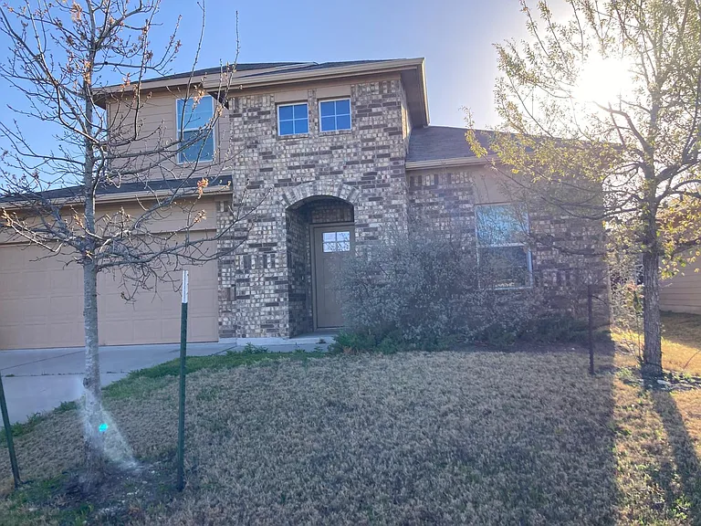 617 Donegal Ln — Photo 4