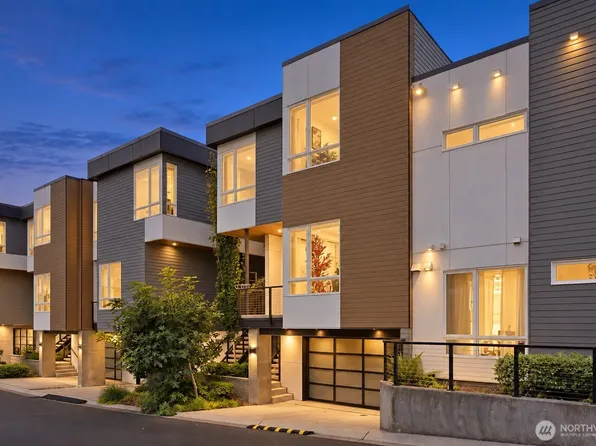 201 4th Court S #15, Kirkland, WA 98033