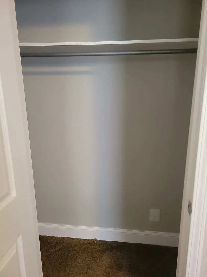 2302 Griffiths - 3 Bedroom house. Section 8 Welcome — Photo 4