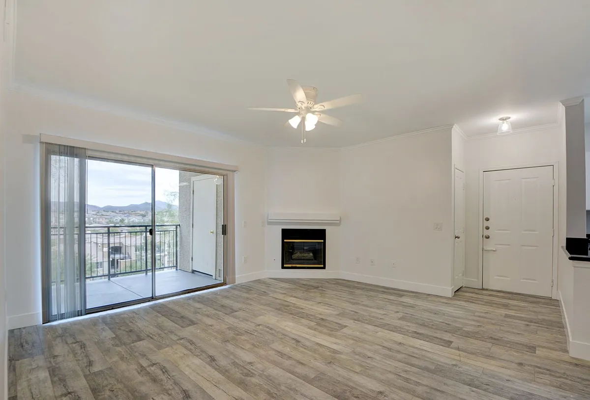 Building Photo - 2900 Sunridge Hts #321