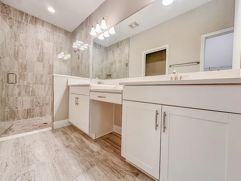 12488 Oak Hill Way — Photo 13