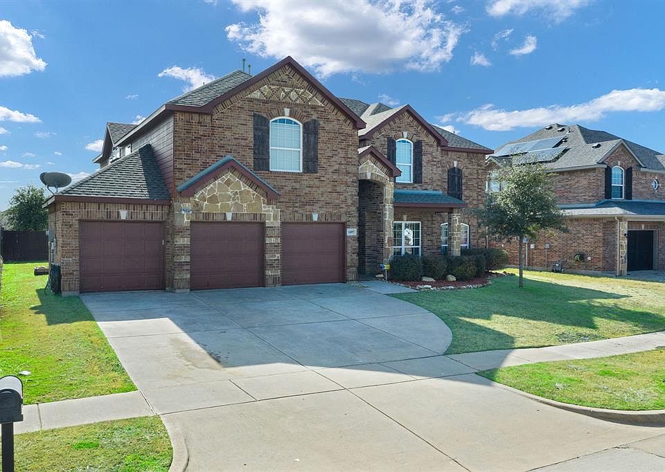 1st image of 1405 Caruth Ln