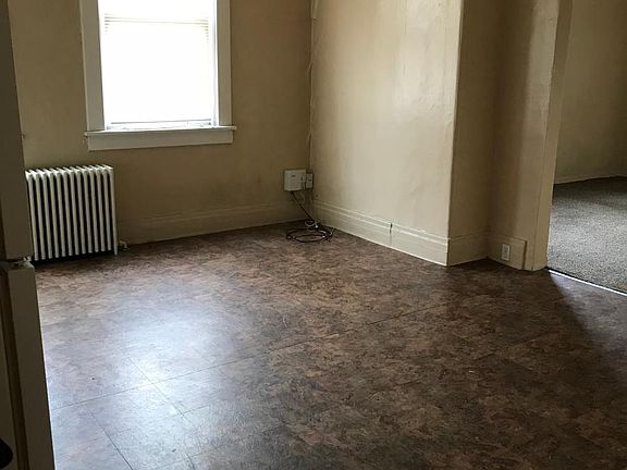 317 hamilton #4 kitchen_11012018