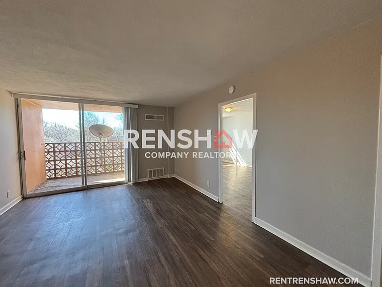 2277 Union Ave #505 — Photo 5