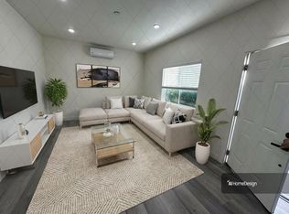 115 W 86th Pl, Los Angeles, CA 90003