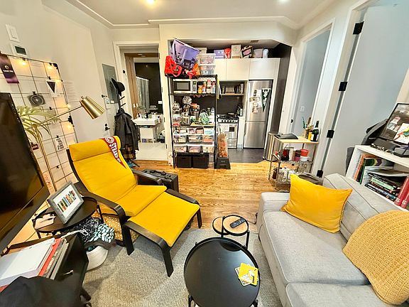 4th image of 62 E 21st St #2F