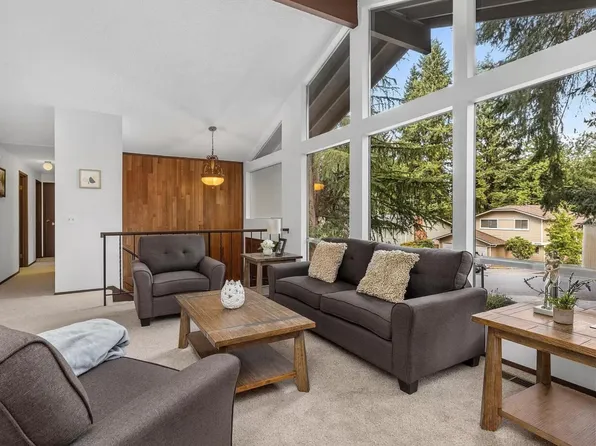 16425 NE 105th Pl, Redmond, WA 98052