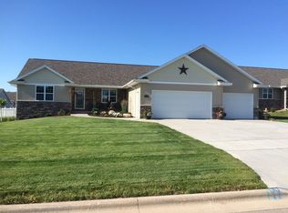 3509 Barina Creek Dr, Green Bay, WI 54311