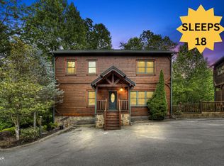 859 Great Smoky Way, Gatlinburg, TN 37738