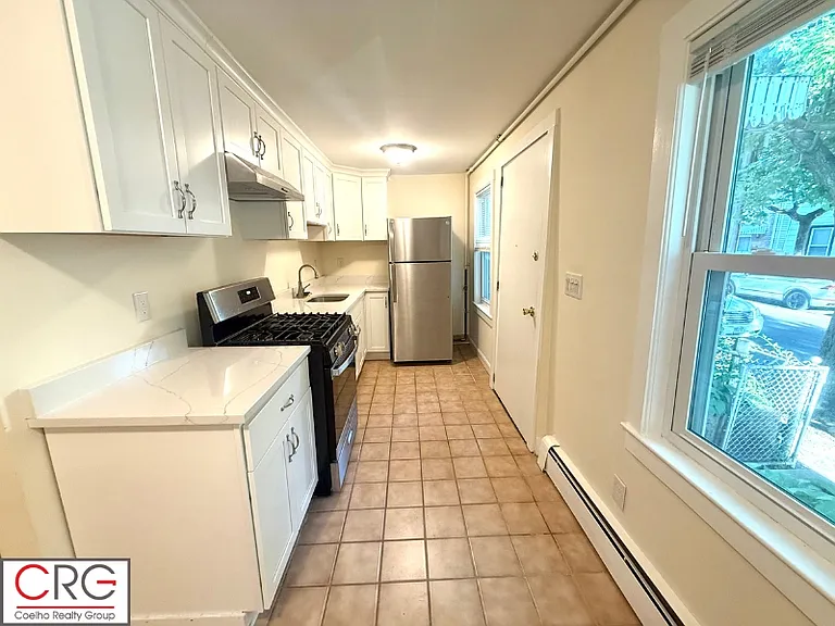 117 Thorndike St #A — Photo 3