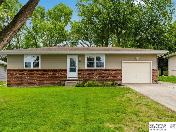 2219 N 143rd Cir, Omaha, NE 68164