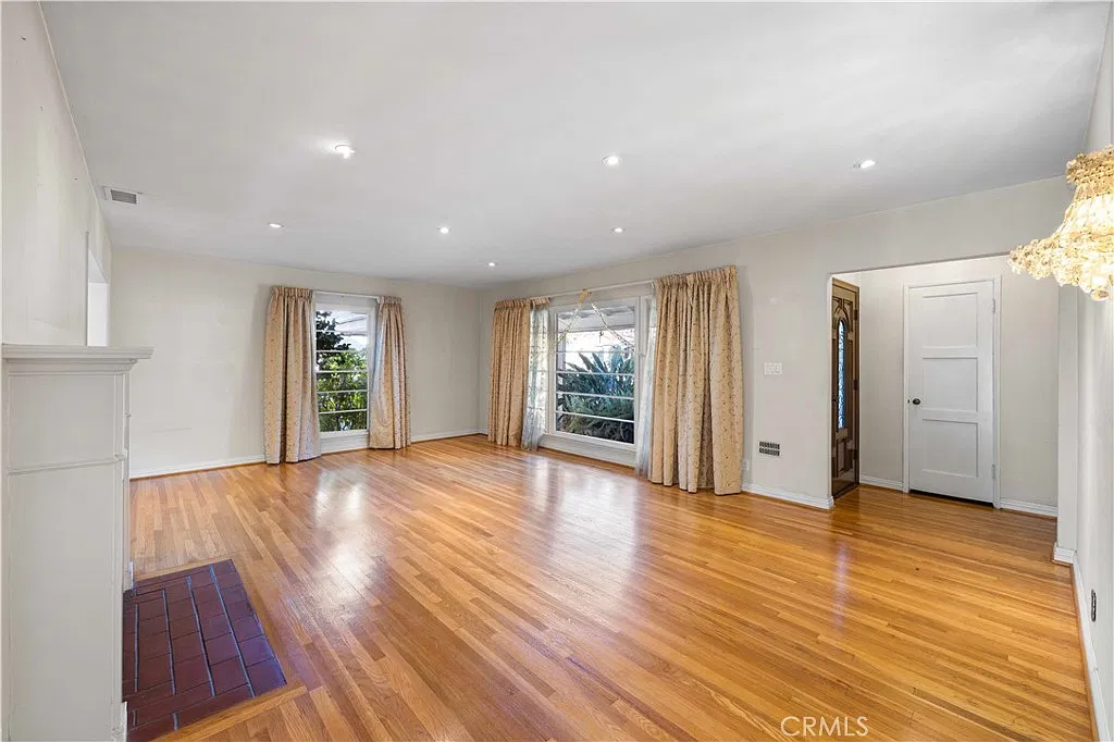 2 bed, 1557 sqft, $4,500 — Photo 4