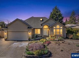 921 Hermanson St, Woodburn, OR