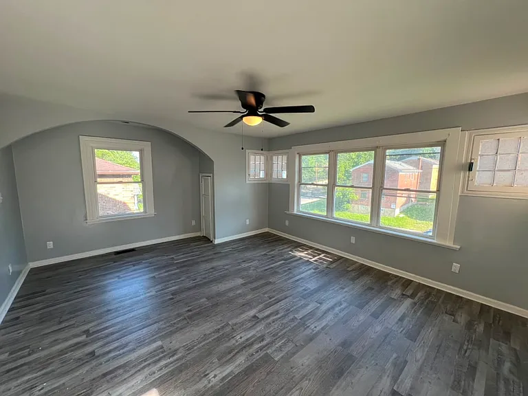 3006 Glenway Ave — Photo 8