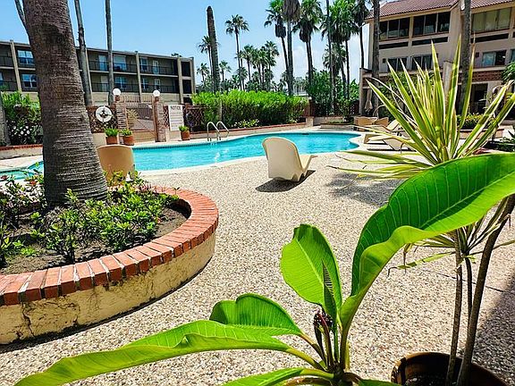 4th image of 112 E Coronado Dr APT 108