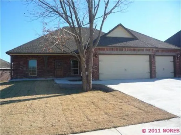 14501 S Courtney Ln W, Glenpool, OK 74033