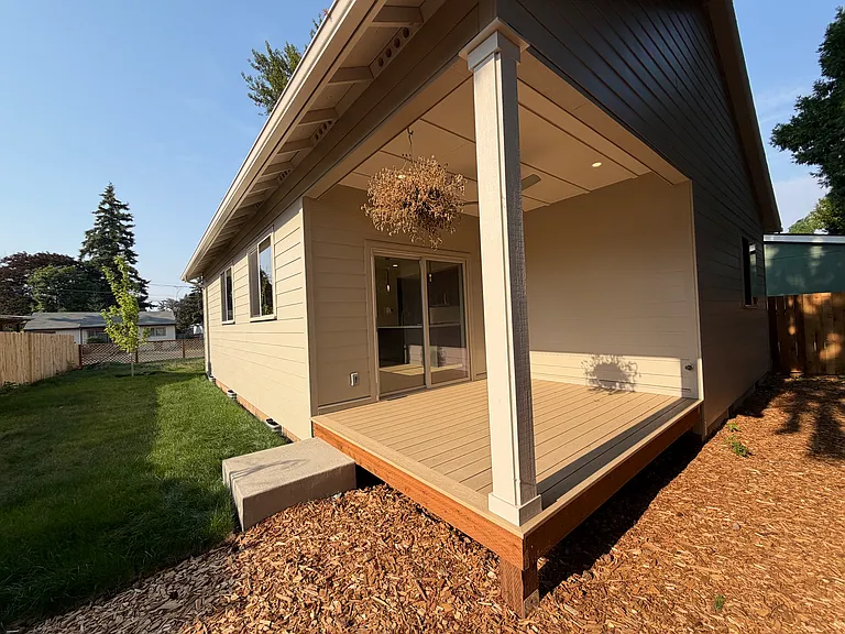 8712 SE Clatsop St — Photo 28
