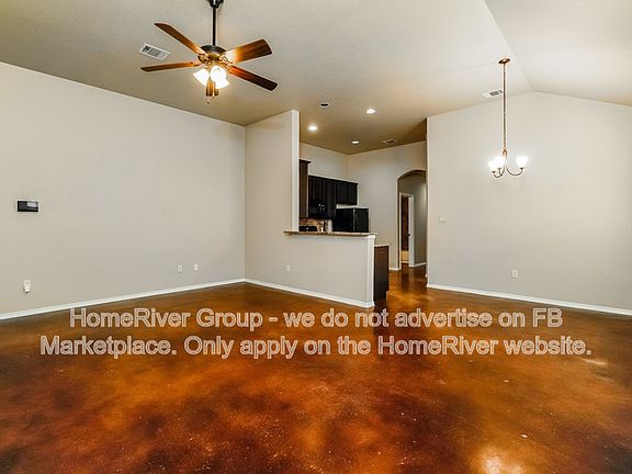 5th image of 2613 Pahmeyer Rd
