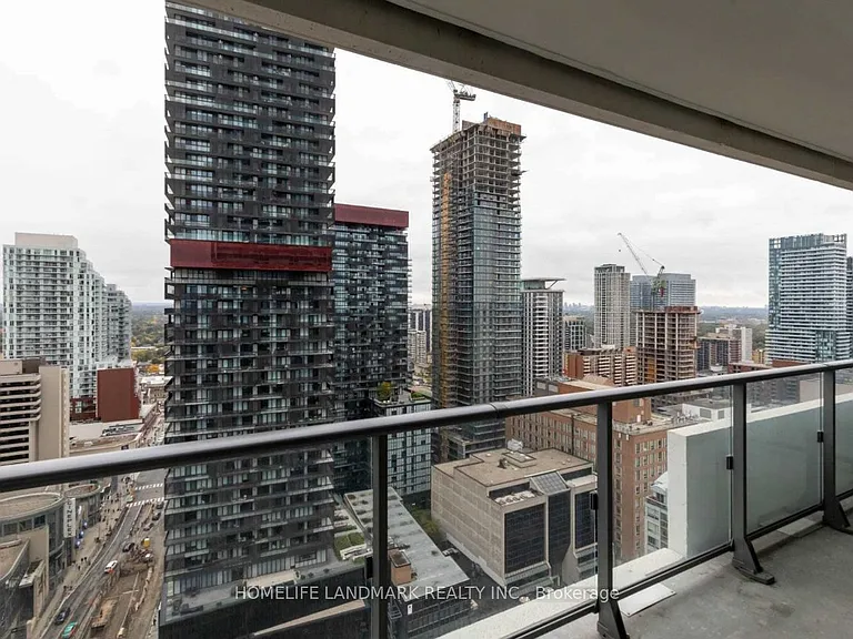 2221 Yonge St #2510 — Photo 20