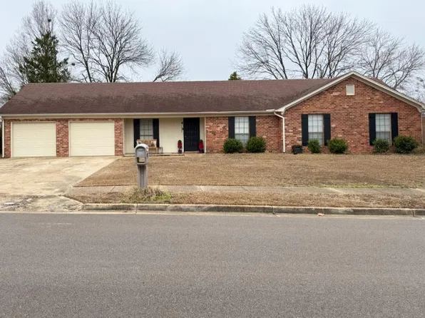 1904 Bob White Dr, Tupelo, MS 38801