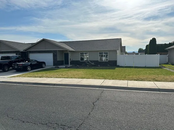 8303 Westbrook Ave, Yakima, WA 98908