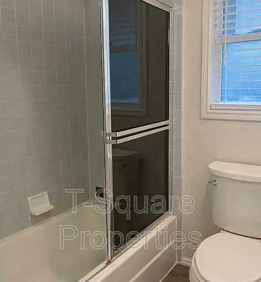 1817 235th Pl NE — Photo 11