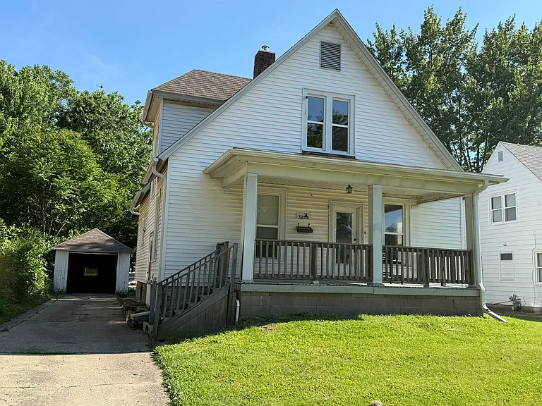 421 W Murray St — Photo 2