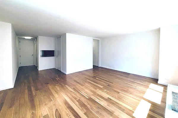 Rented by Corcoran | media 14