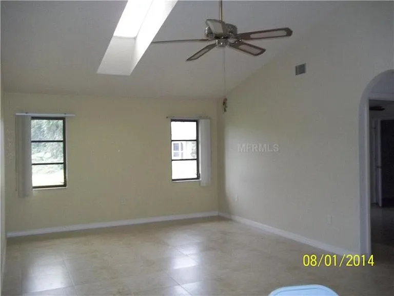 23209 Blackwell Ave — Photo 3