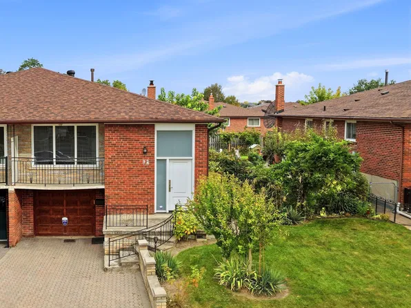 92 Andrew Park, Vaughan, ON L4L 1E9
