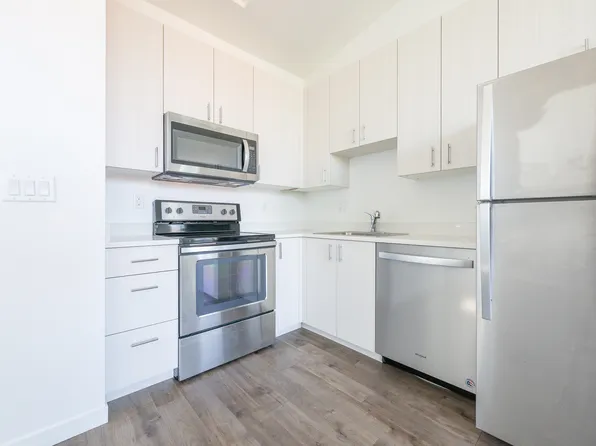 6068 SE 93rd Ave, Portland, OR 97266