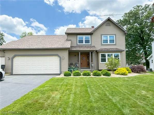 6471 Ridgeview Ave, Youngstown, OH 44515