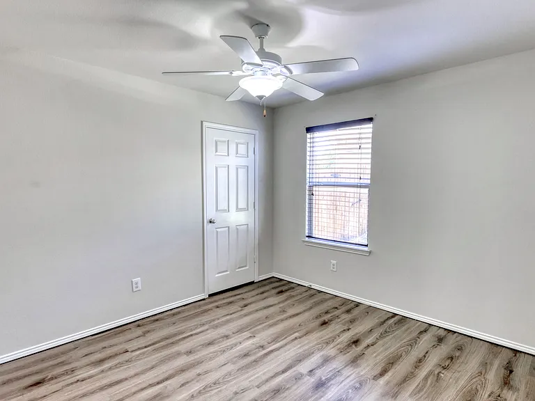 433 Magma Dr — Photo 21