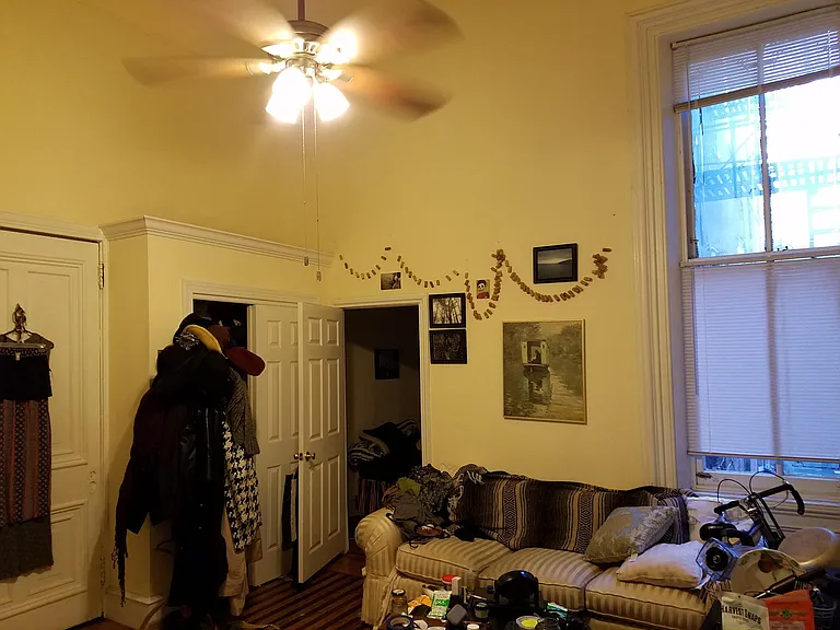 2114 Walnut St #1M — Photo 6