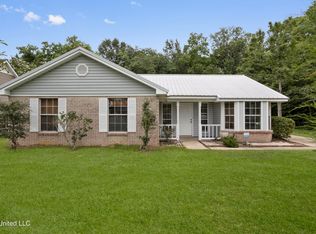7824 Diane Dr, Biloxi, MS 39532